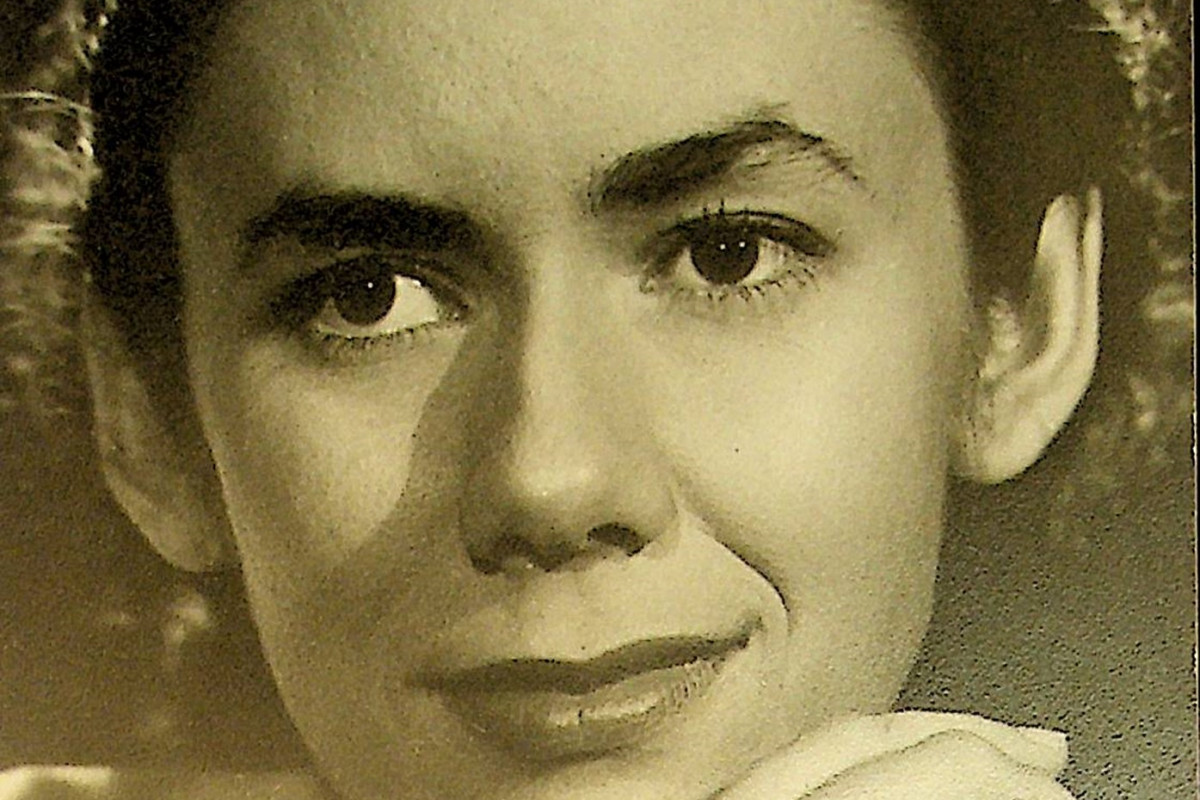 Joan Bondurant portrait 