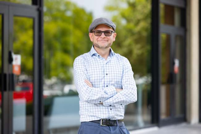 Dr. Robb Lindgren