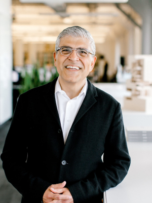 Photo of Safdar Abidi